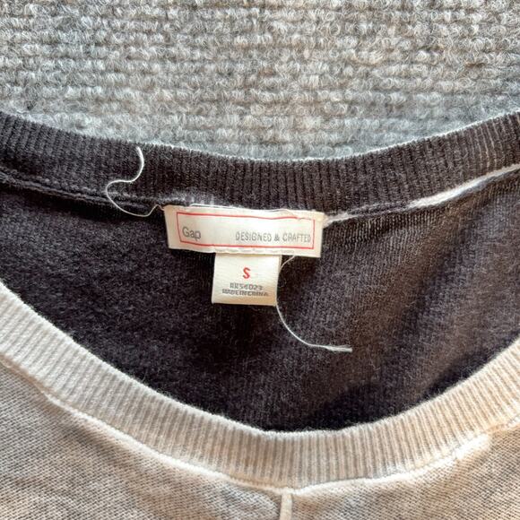 Gap Women’s White Black Reverse Print Seamed Knit Top Sweater Size S - Picture 3 of 9